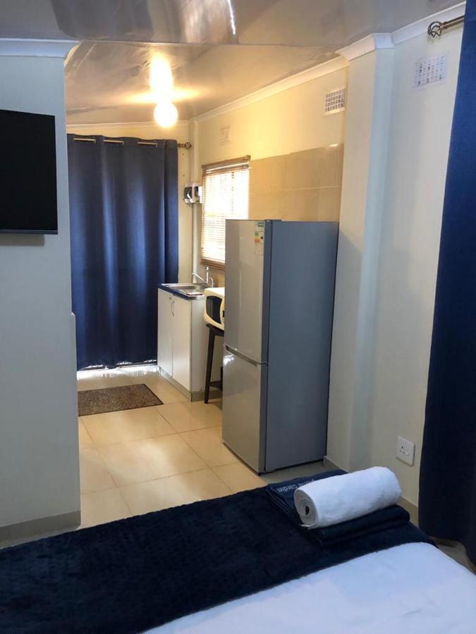 Caleb'S Guesthouse Durban Zewnętrze zdjęcie